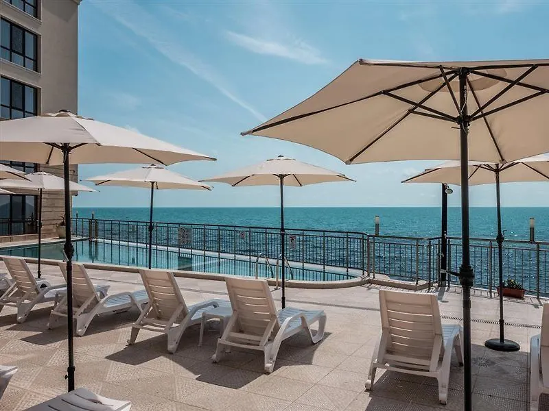 Cabacum Plaza Hotel Golden Sands